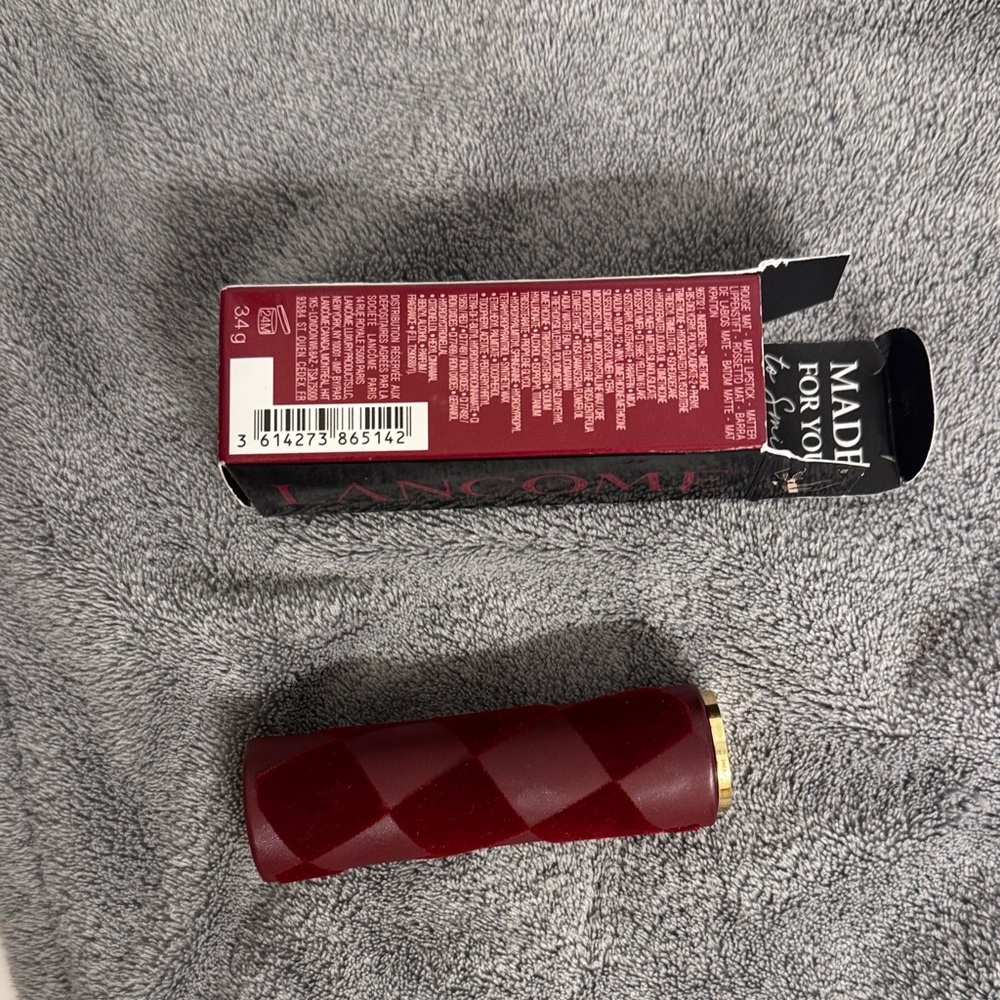 Lancome L'Absolu Rouge Intimate Lipstick - French Touch - Picture 3 of 4